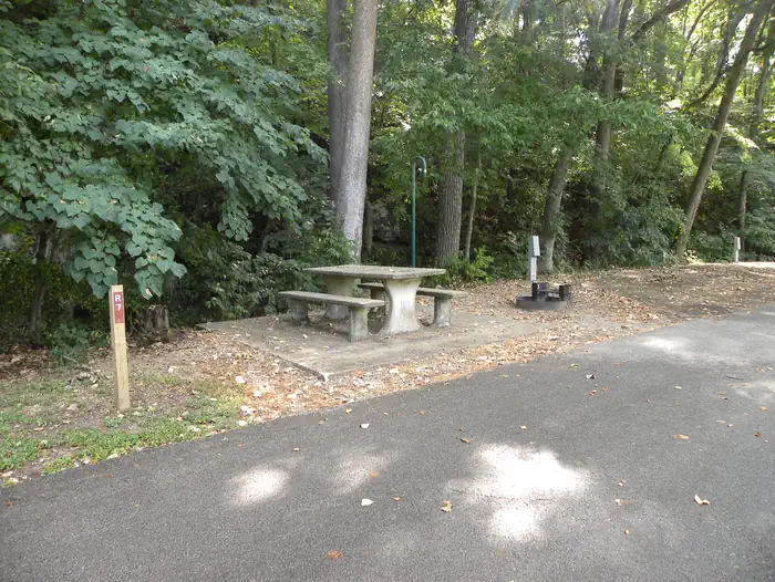 River Road Park