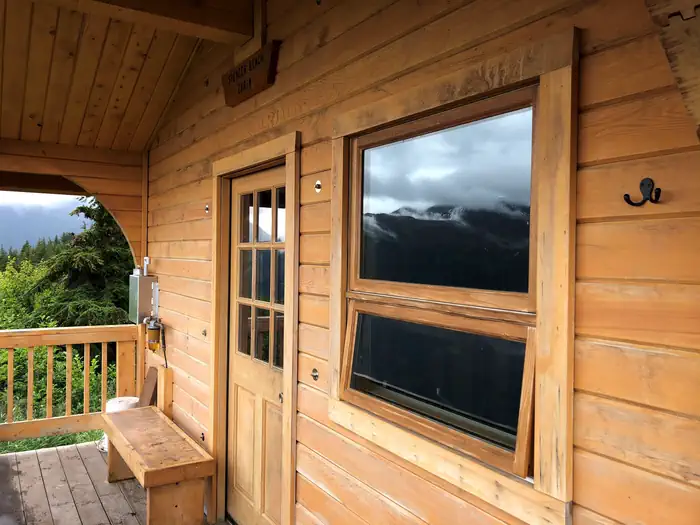 Spencer Bench Cabin