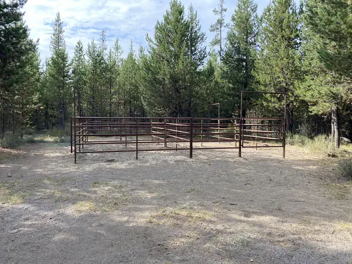 Cultus Corral Horse Camp