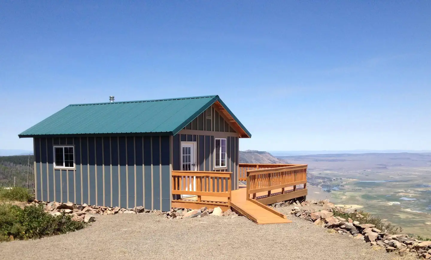 Fremont Point Cabin