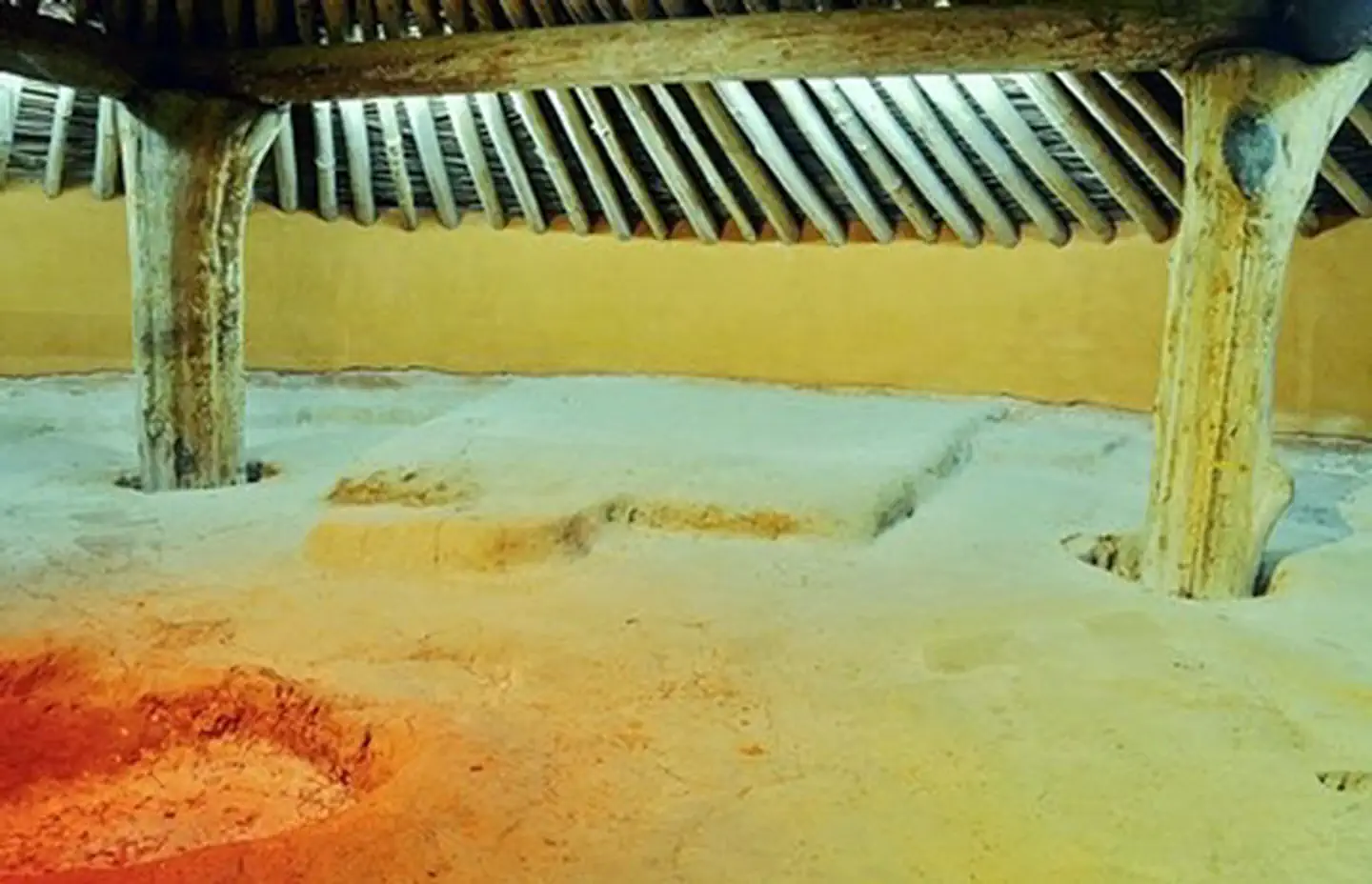 Ocmulgee Mounds National Historical Park — Earth Lodge Floor