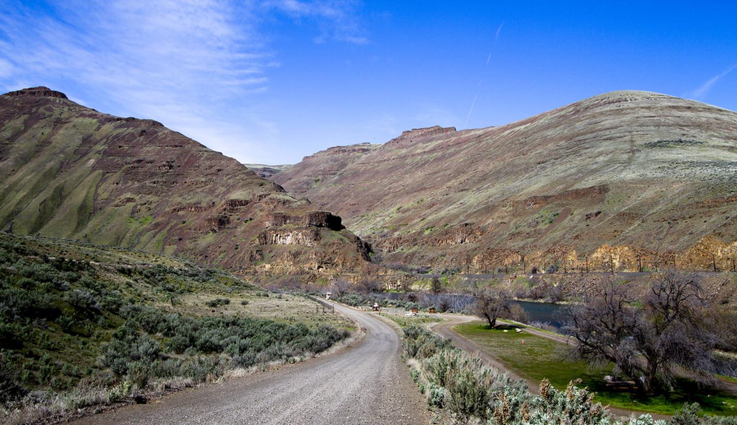 Lower Deschutes River Back Country Byway