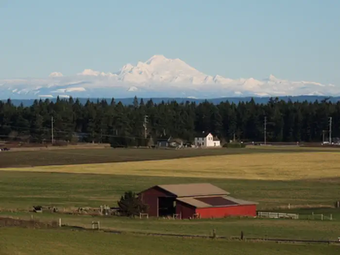 Ebey's Landing National Historical Reserve — Mt Baker and the historic Smith Barn