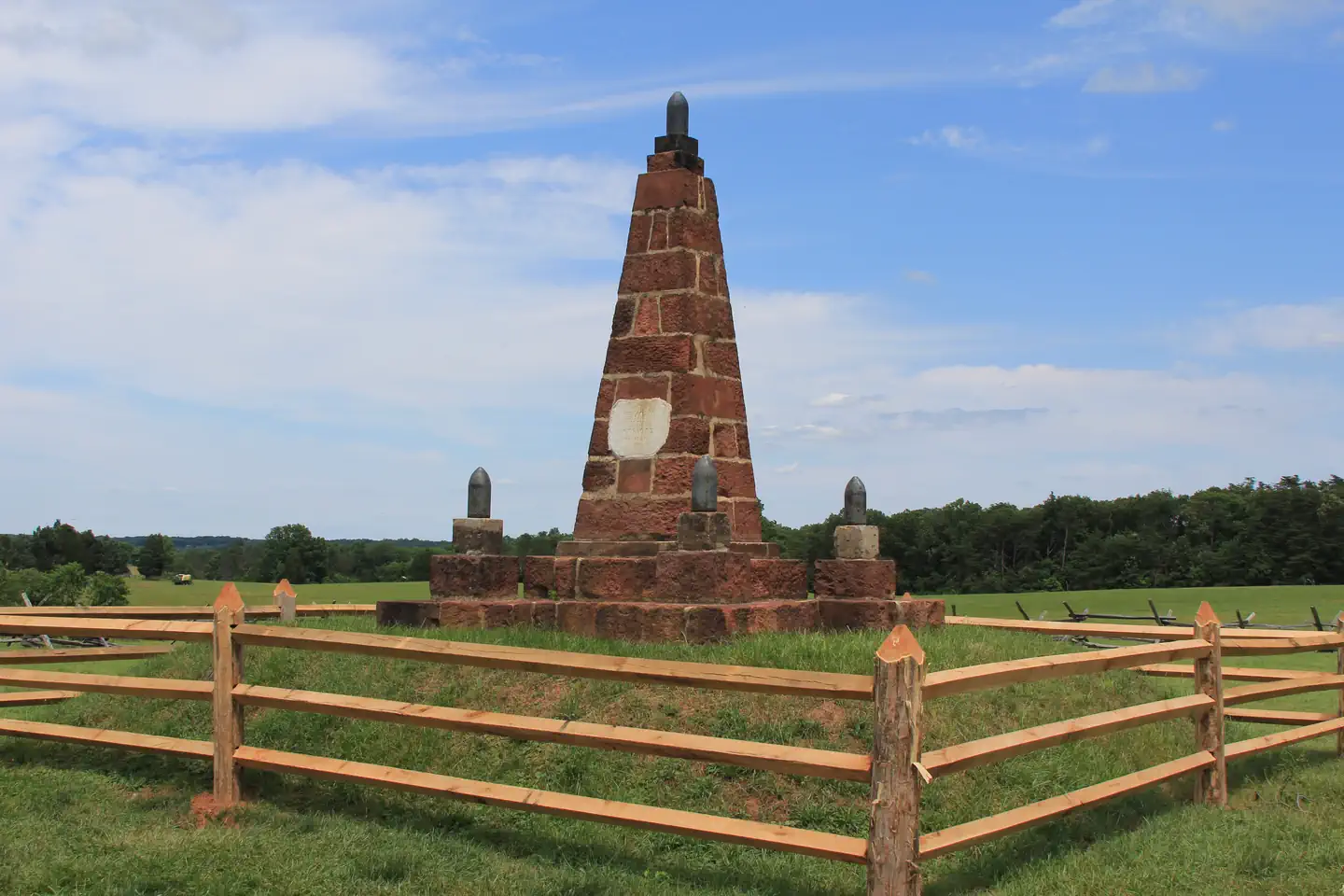 Manassas National Battlefield Park — Bull Run Monument