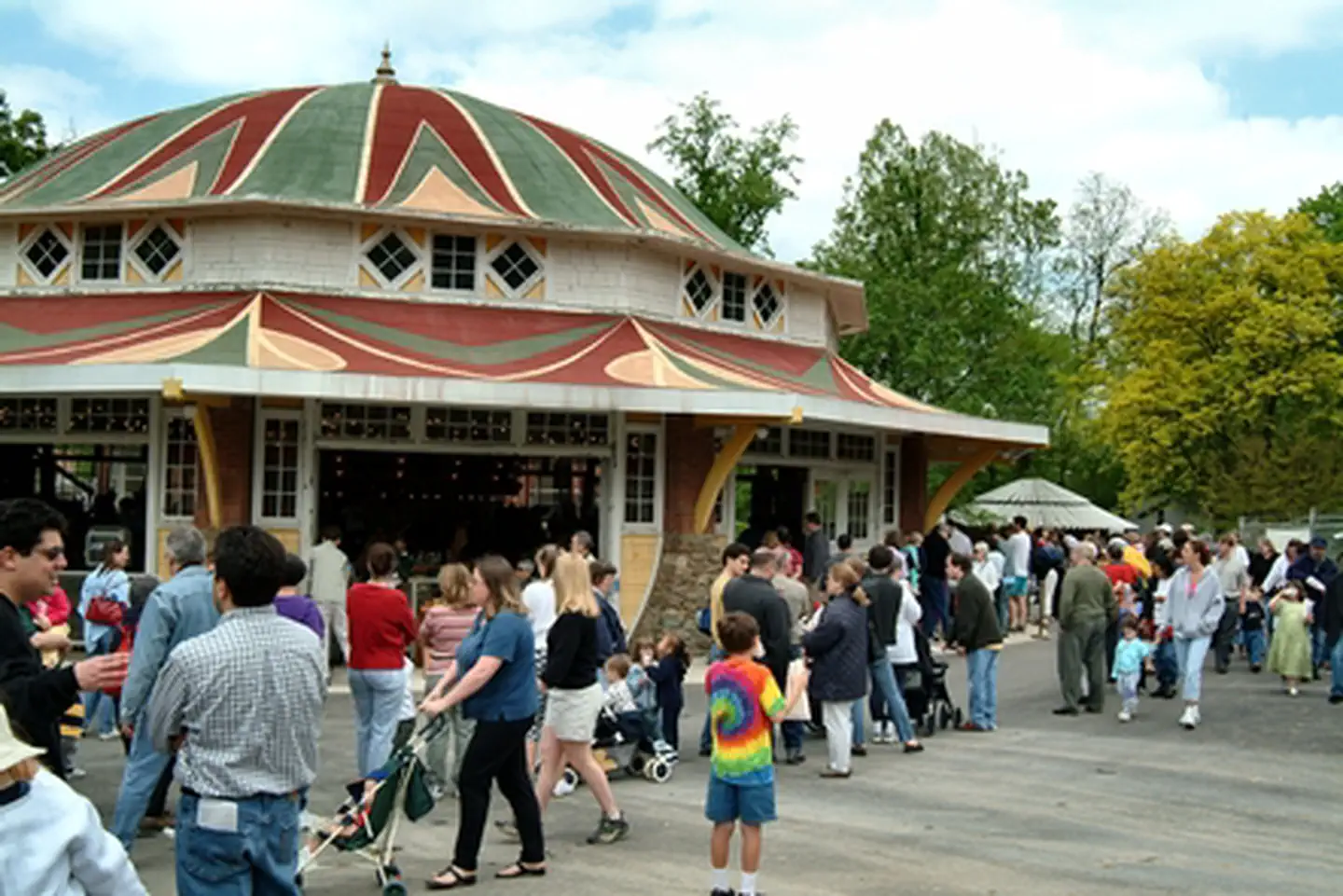 Glen Echo Park — Busy Day outside Carousel