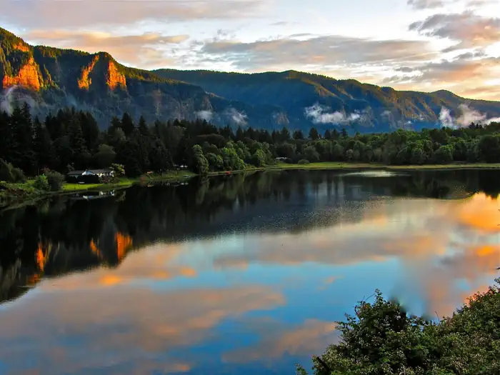 Columbia River Gorge National Scenic Area — Columbia River Gorge National Scenic Area