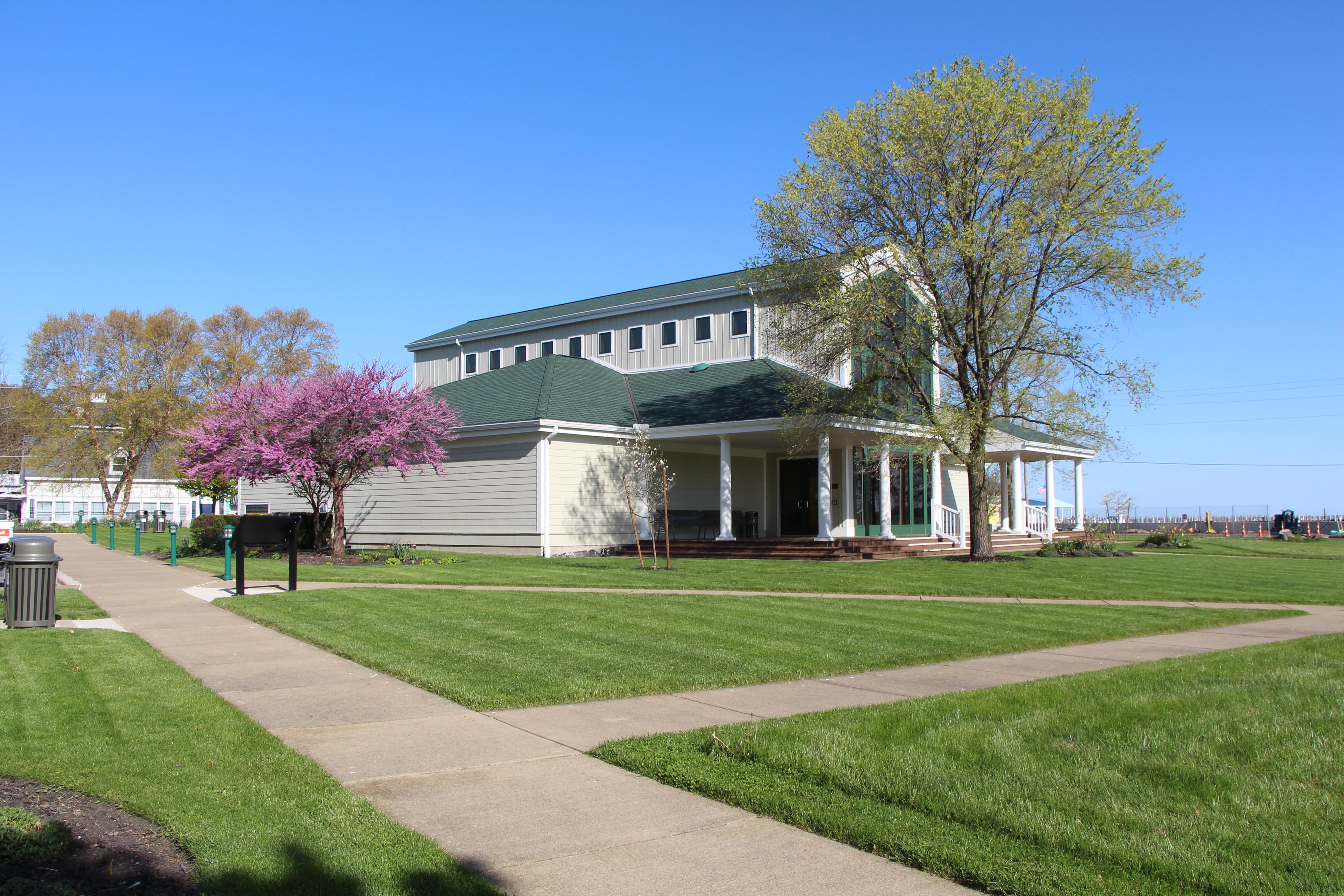 Perry's Victory & International Peace Memorial — Visitor center porch and window