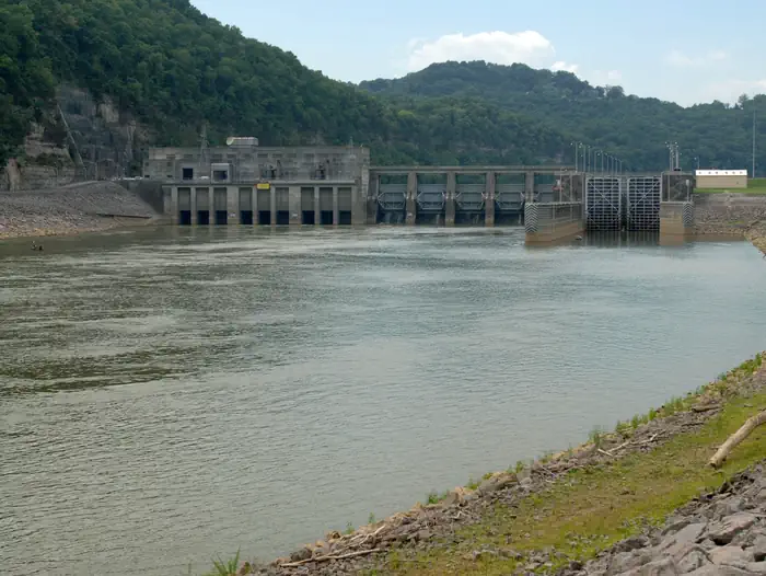Cordell Hull Lake — Cordell Hull Lake Powerhouse and Lock