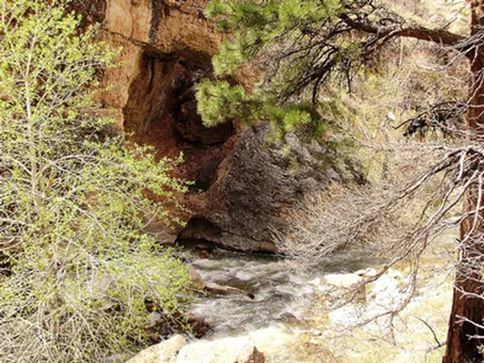 Outlaw Cave Trail