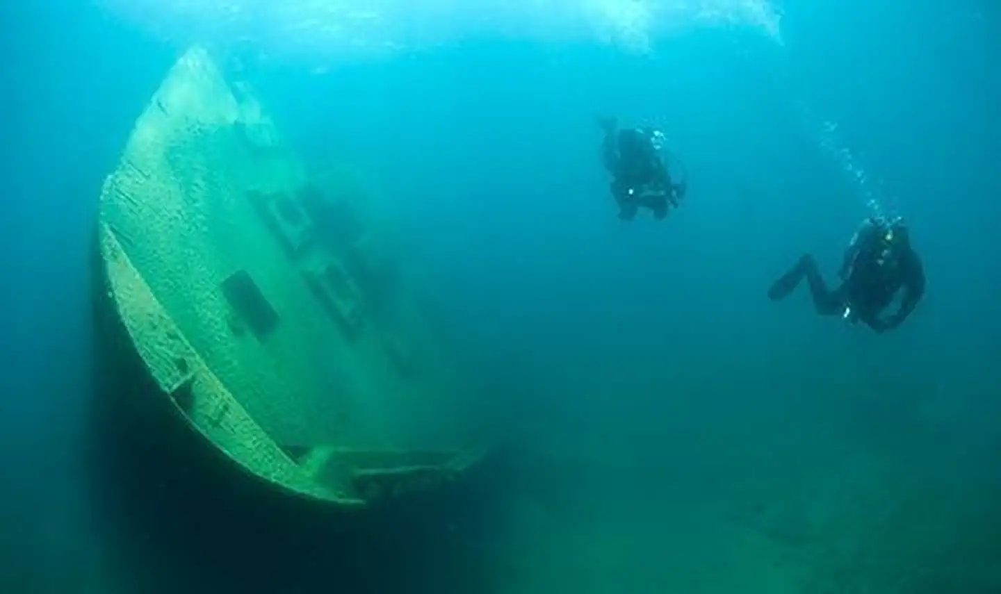 Thunder Bay National Marine Sanctuary — Exploring a shipwreck