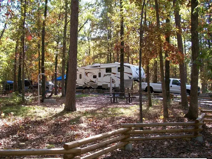 Mark Twain National Forest Cobb Ridge Recreation Area: Campers at Cobb Ridge
