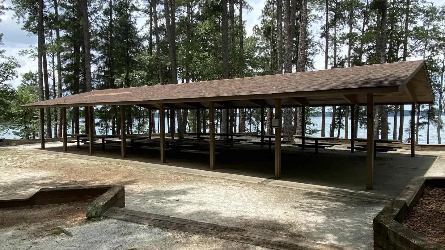 COE Hartwell Lake Elrod Ferry: Elrod Ferry Recreation Area - Picnic Shelter 1