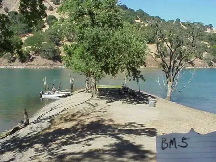 COE Lake Sonoma Boat-In Site Campground: Black Mtn #5