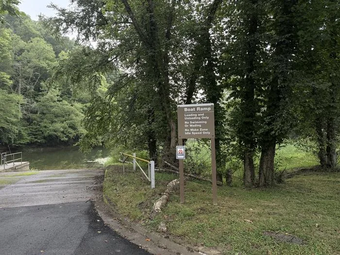 Cranesnest - John W. Flannagan Reservoir: Cranesnest Area Launch Ramp