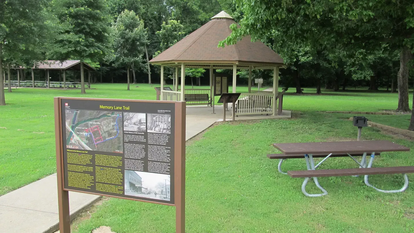 COE Wappapello Lake Greenville Campground: Greenville Day Use