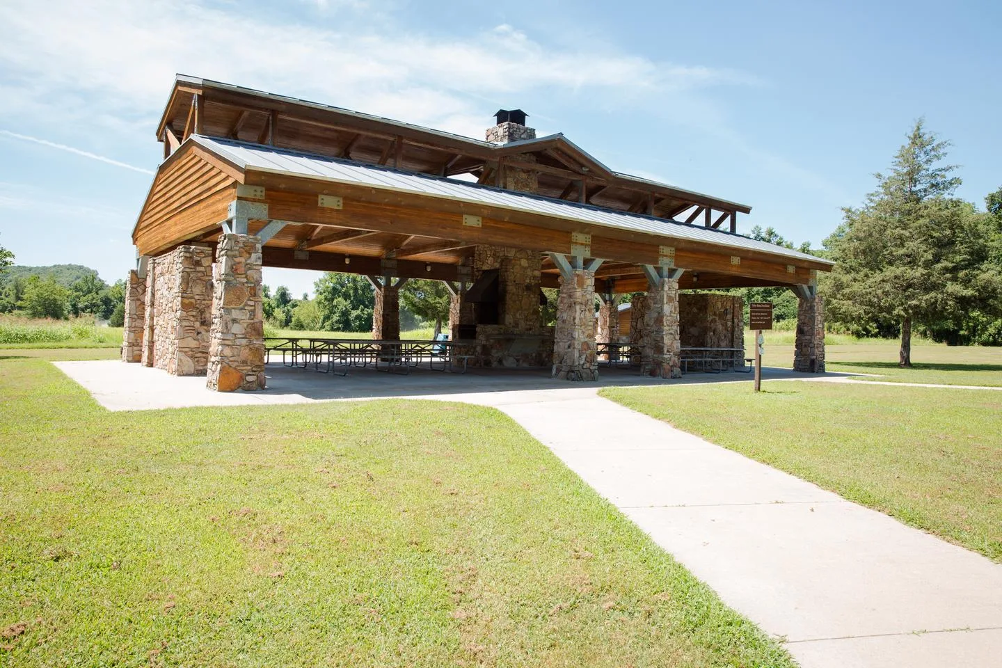Tyler Bend Campground - Buffalo National River: Tyler Bend Pavilion