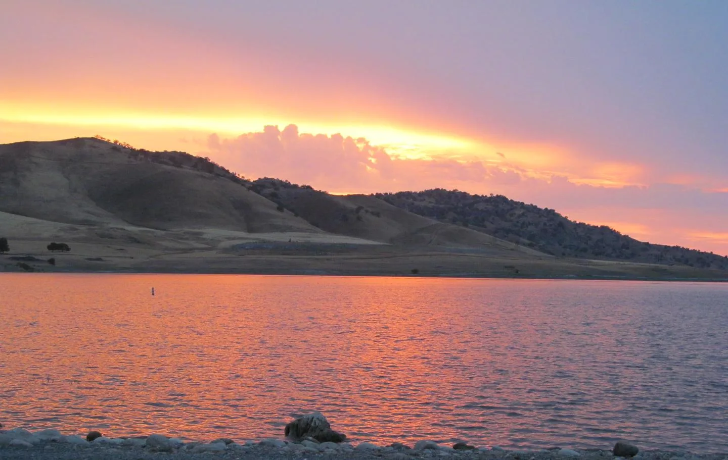 Tule - Success Lake: Lake Success