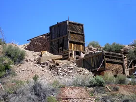 View related to Utahraptor