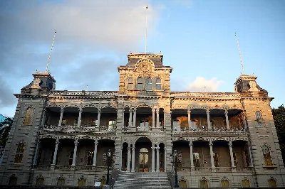 Iolani Palace State Monument
