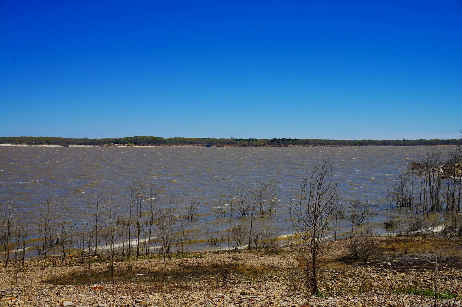Hugo Lake