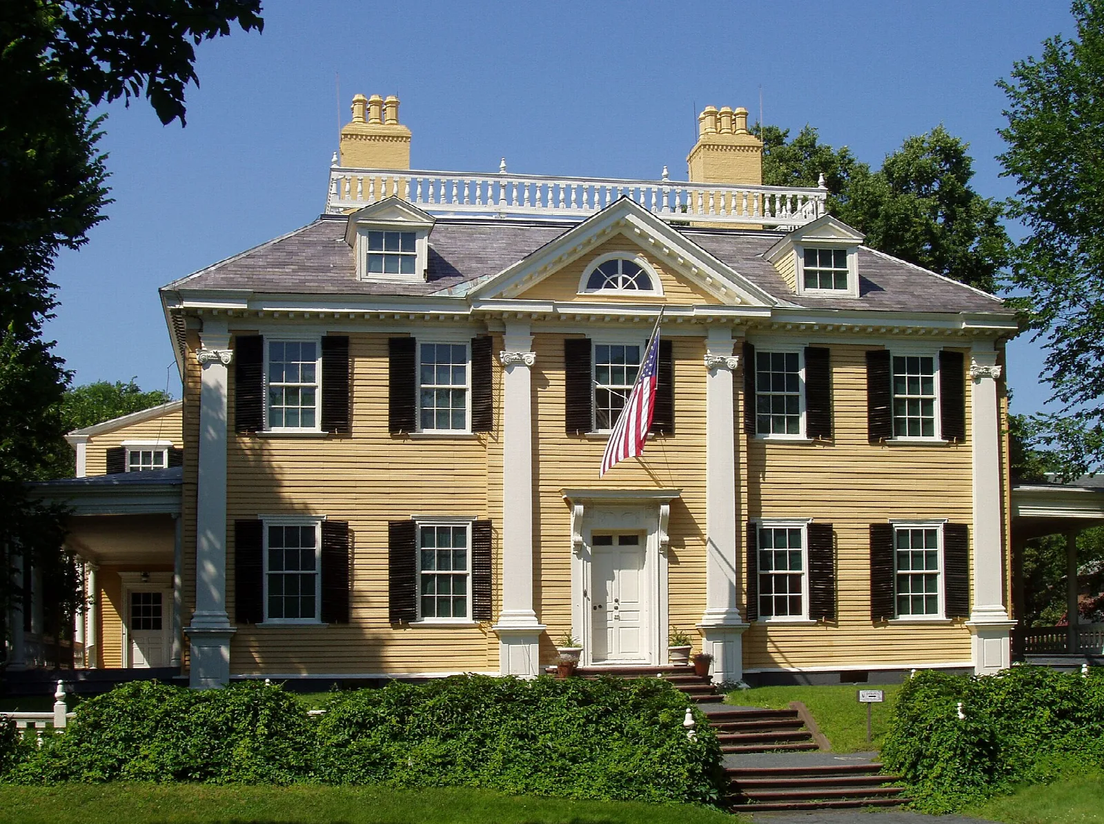 Longfellow House Washington's Headquarters National Historic Site
