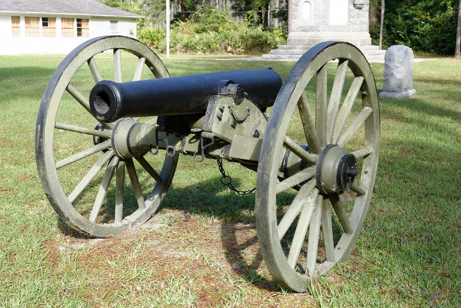 Civil War cannon on a grassy lawn