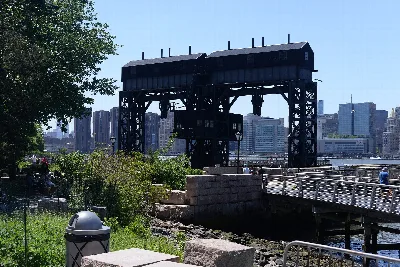 Gantry Plaza State Park