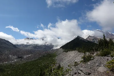Emmons Moraine Trail