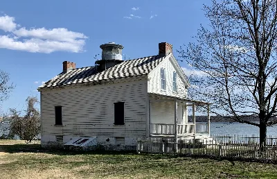 Jones Point Lighthouse