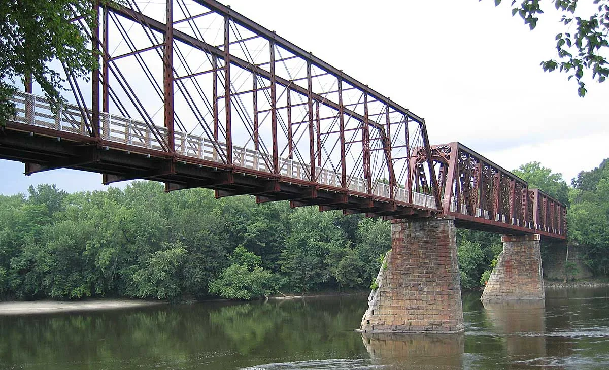 Canalside Rail Trail