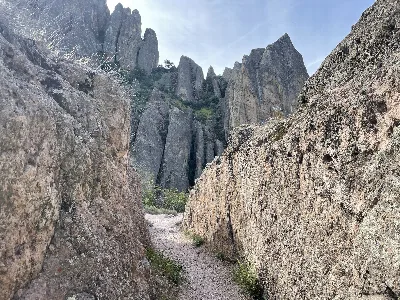 High Peaks & Balconies Cave Loop Trail