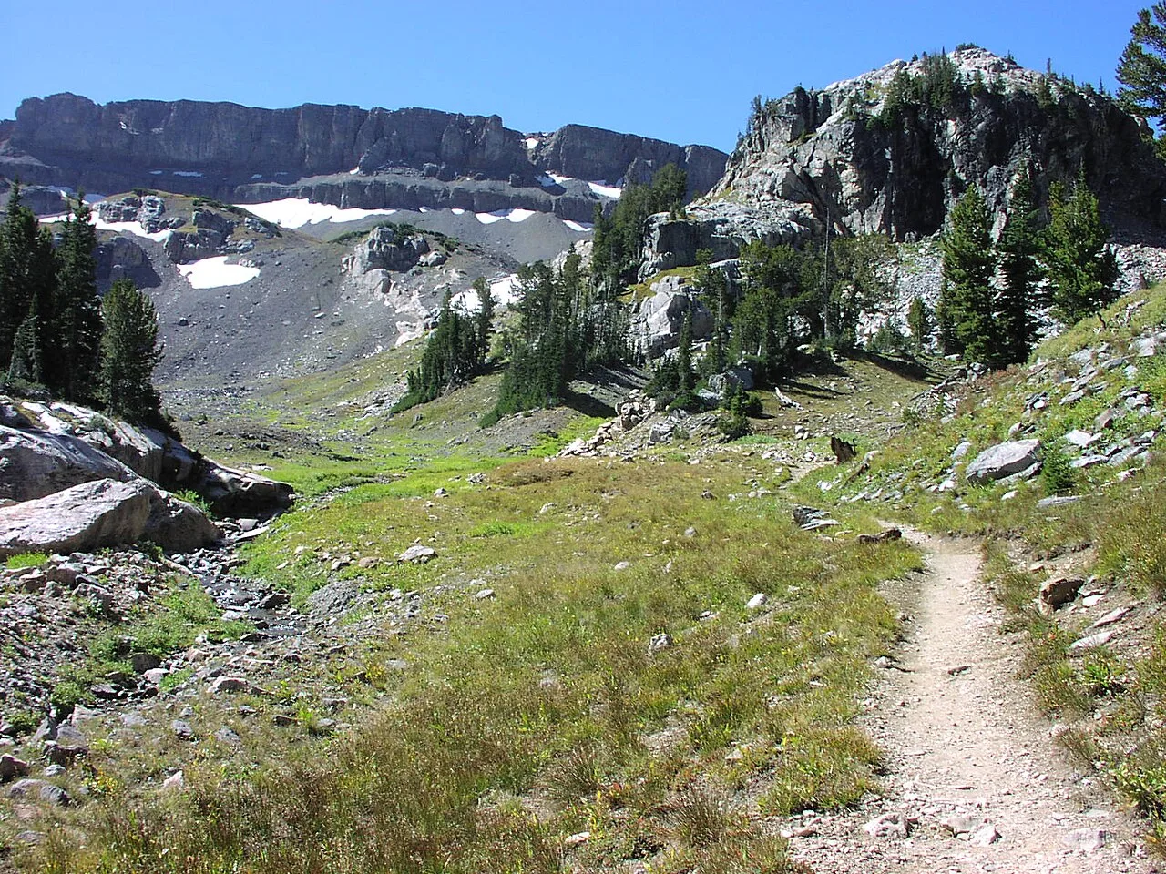 Cascade Canyon Trail — photo 5