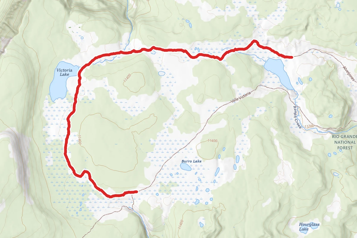 Victoria Lake Trail
