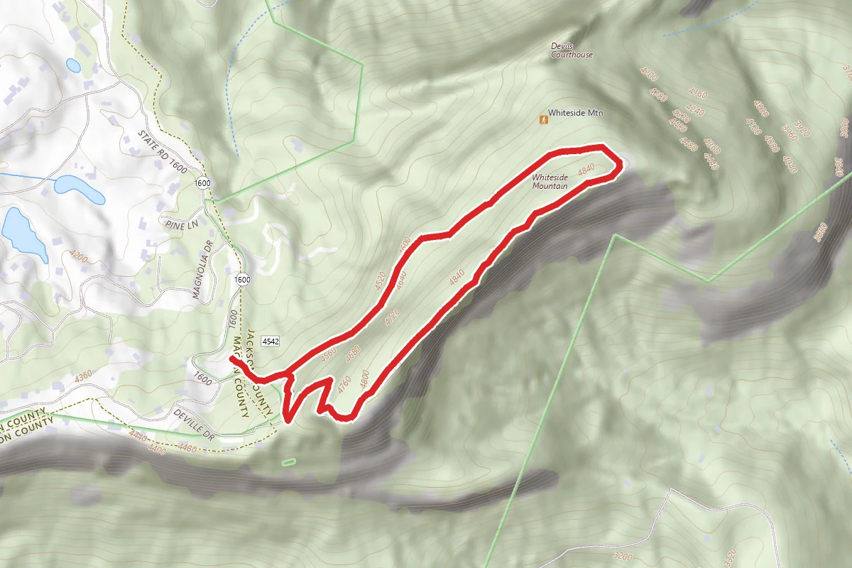 Whiteside Mountain National Recreation Trail
