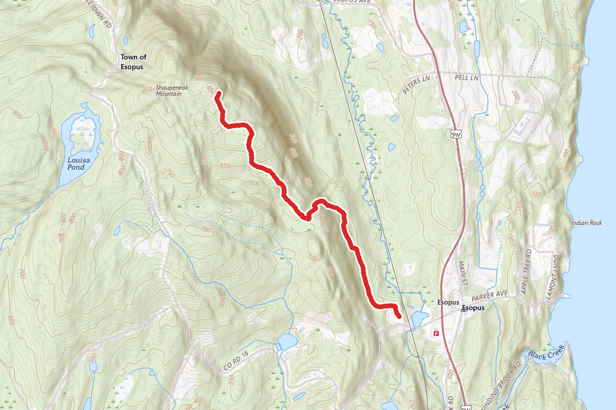 White Trail to Hudson River Overlook