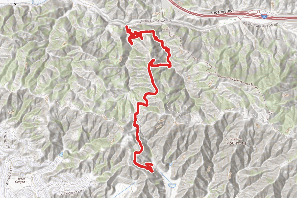 La Tuna Canyon Trail to Stough Canyon Nature Center route map