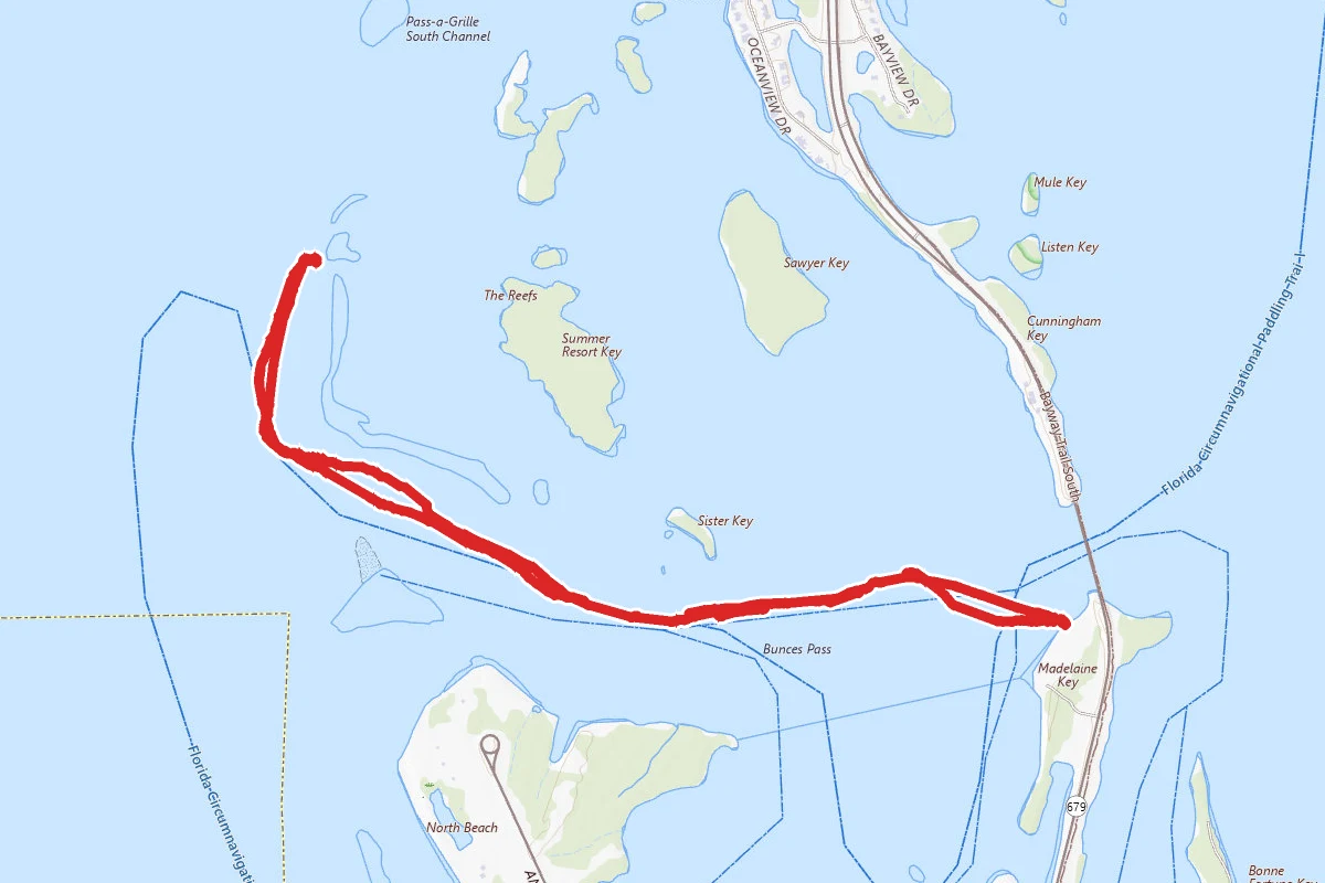 Kayaking to Shell Key